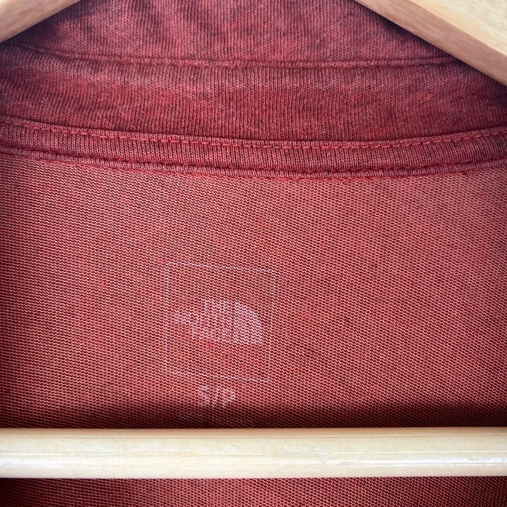 The North Face Shirt Mens Size Small‎ Rust Polo Short Sleeve Outdoors Hiking